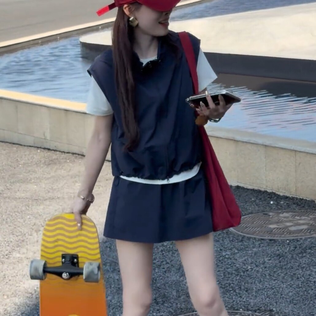 韩系无袖马甲+T恤+A字短裙三件套女2026夏季新款时尚显瘦减龄套装