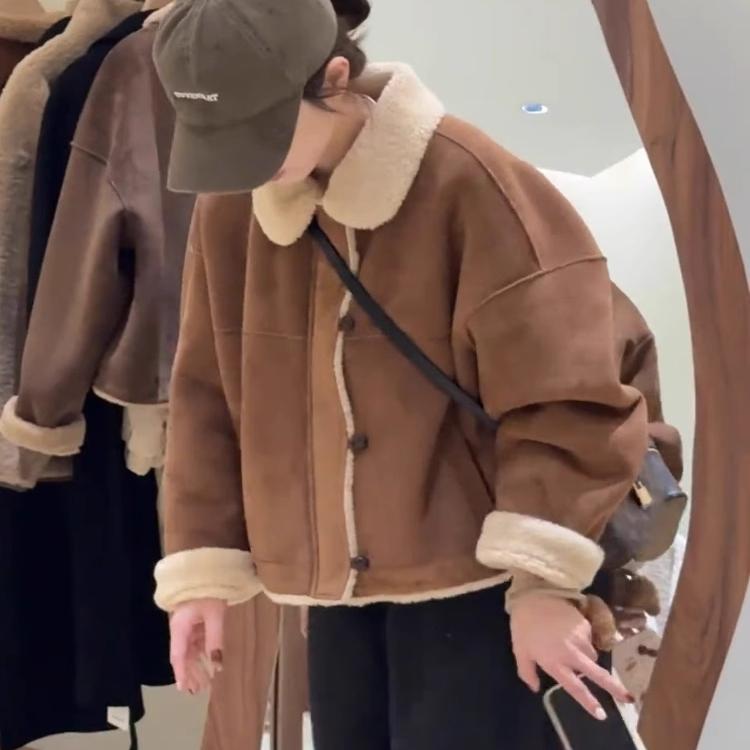 翻领麂皮绒皮毛一体外套女冬季2025新款小个子百搭加厚保暖上衣潮