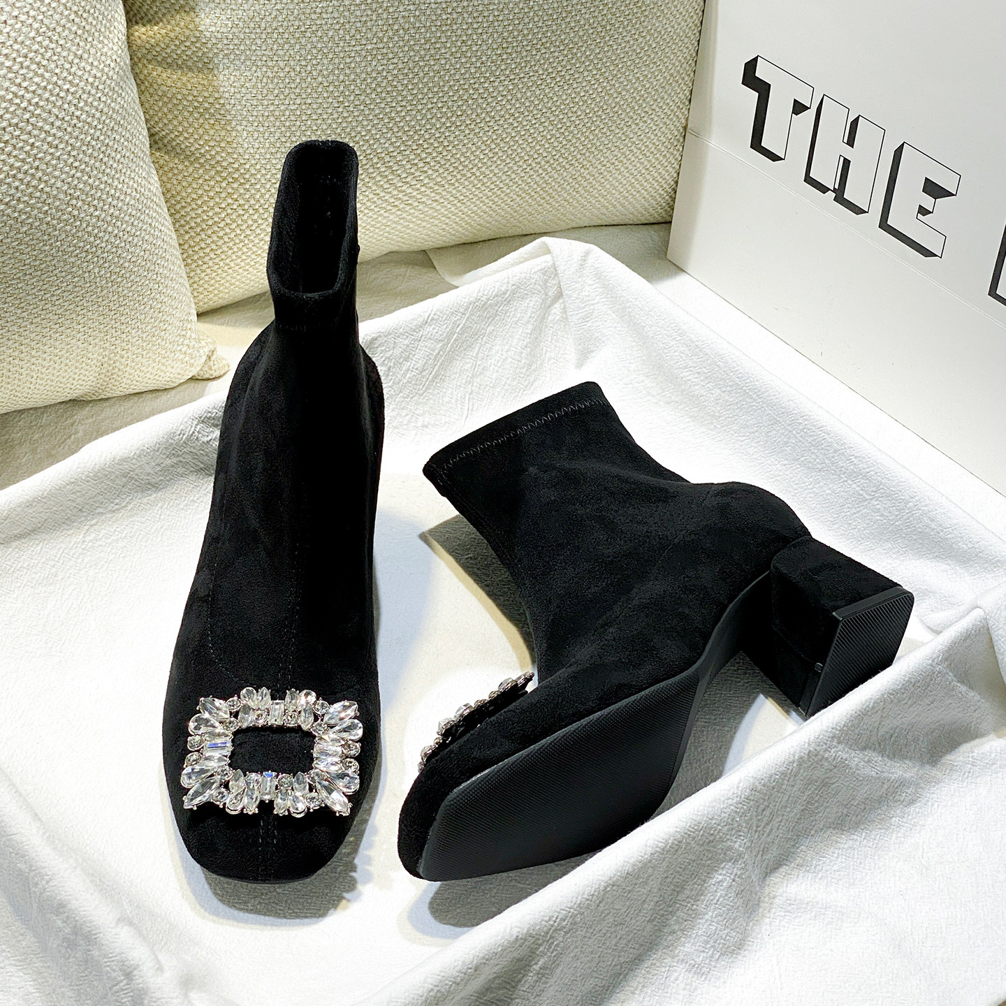 气质黑色方头粗跟短靴女2025秋冬新款加绒水钻方扣高跟弹力瘦瘦靴,女鞋,弹力靴/袜靴,淘宝优惠券,粉丝福利购,淘宝优惠卷