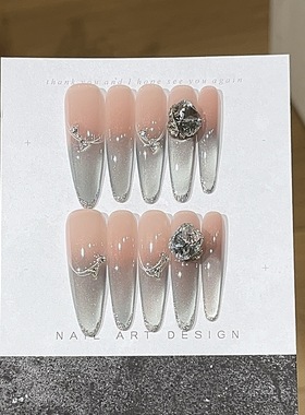 纯手工穿戴甲新款新娘氛围感银灰色猫眼指尖细闪精品堆钻美甲片