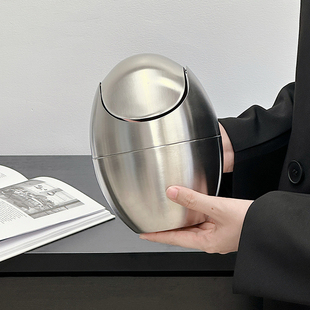 太空蛋银色桌面垃圾桶304不锈钢摇盖北欧轻奢迷你收纳桶创意纸篓