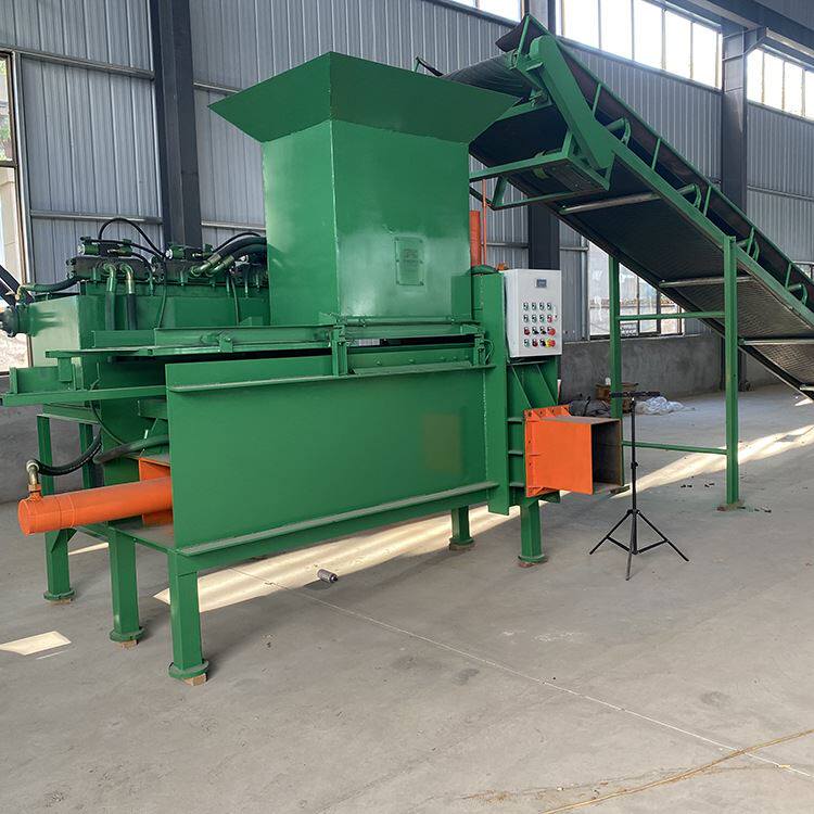 卧式秸秆黄储打包压块机牛羊草料铡草粉碎压块套袋一体机