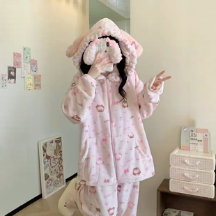 原创！冬季新款兔熊卡通法兰绒甜妹睡衣女可爱学生加绒加厚家居服