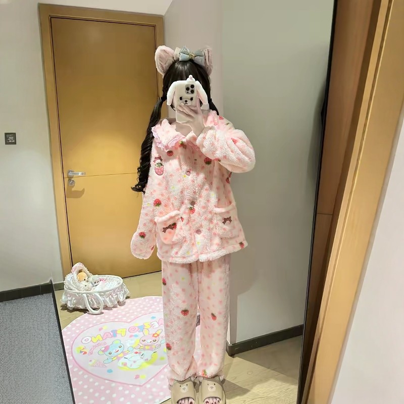 原创！冬季新款草莓卡通法兰绒甜妹睡衣女可爱学生加绒加厚家居服,女士内衣/男士内衣/家居服,睡衣/家居服套装,淘宝优惠券,粉丝福利购,淘宝优惠卷