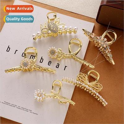 Summer new inlaid diamond flowers metal large grab clip deli