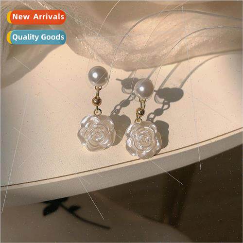 Small camellia earrings beaded whe rose pearl earrings femal