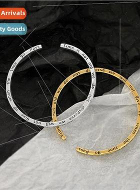 S925 lver mple Square Twisted Bracelet Alphabet lver Bangle