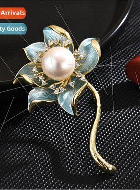 High-grade elegant clean lotus brooch coat corsage anti-trav