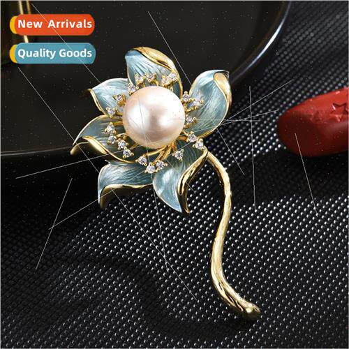 High-grade elegant clean lotus brooch coat corsage anti-trav