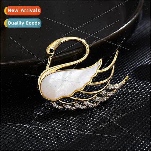 High-grade simple natural shell swan corsage fashion brooch
