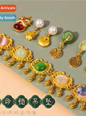 Cat Eye Stone Long fe Lock Waking on Pendant Auspicious Bles