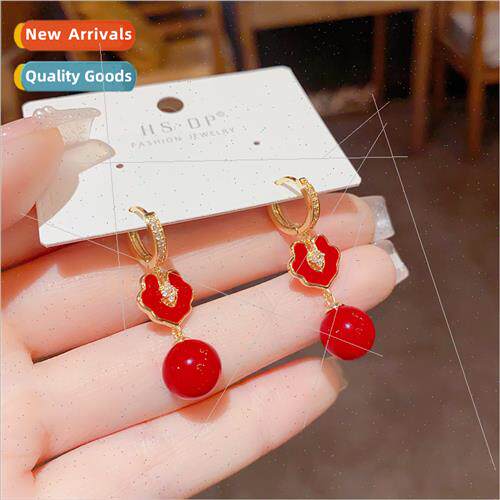 2024 Chinese red oil drop pearl earring clasp elegant simple