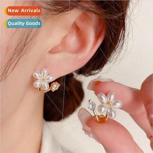 Koreafashion sweet pearl flower earrings female delicate sim