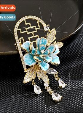 Classic Elegant Snowdrops Delicate Elegant Coat Brooch Anti