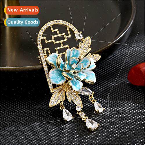 Classic Elegant Snowdrops Delicate Elegant Coat Brooch Anti