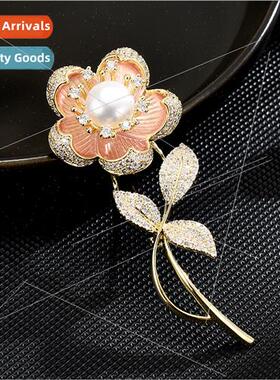 Elegant high-grade retro atmosphere camellia coat brooch acc