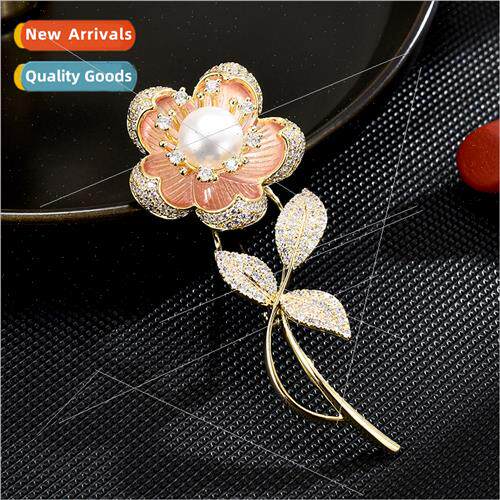 Elegant high-grade retro atmosphere camellia coat brooch acc