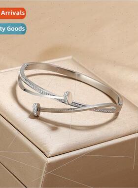 Tanium steel does not lose color rose gold bracelet women go