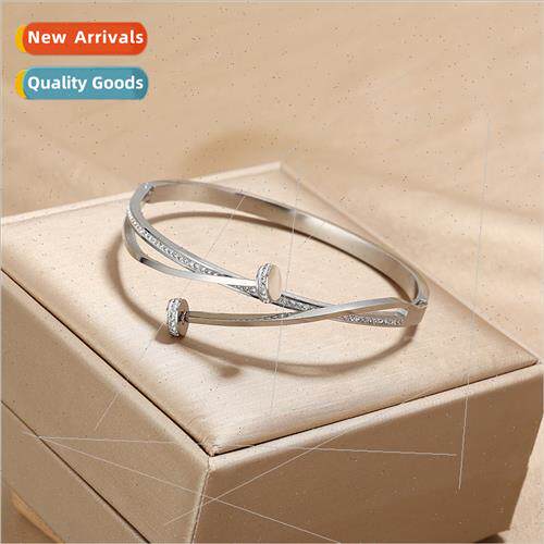 Tanium steel does not lose color rose gold bracelet women go