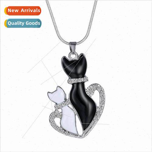 Couple wh diamonds necklace Korea cat heart accessories dres