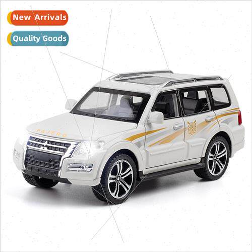 Boxed car to simulation 1:32 Pa ster o alloy car SUV model o