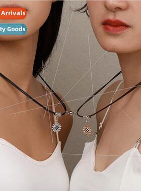 Fashion Diamonds Sunflower Girlfriends Couple Magnetic Neckl