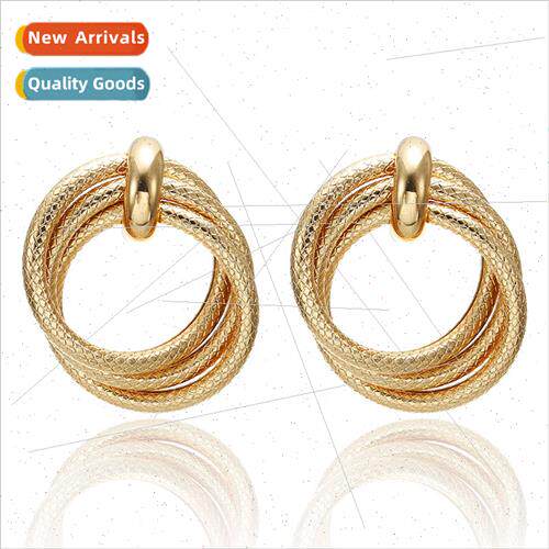 Korea new alloy texture twisted double ring earrings Europe