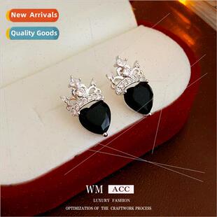 love retro lver zirconia earrings French hollow needle crown