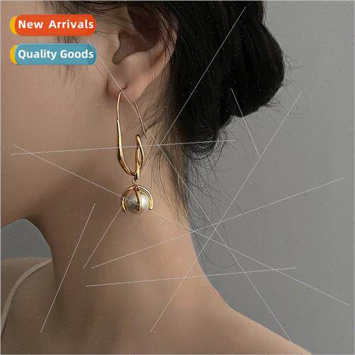 French retro pearl ear hooks fashion earrings mple hundred m