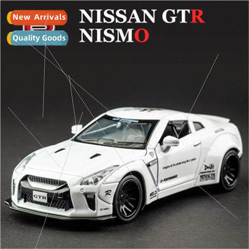 Boxed an simulation 1:32 ssan GTR alloy car model boomerang