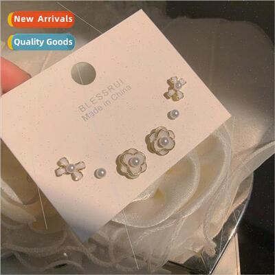 Bow tie earrings female 2023 new small delicate pearl earrin