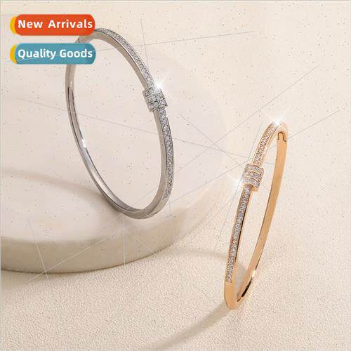 Inlaid zirconia bracelet does not fade Korea rose gold plate