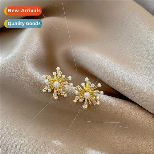 S925 silver needle Korea fashion snowflake pearl zirconia ea