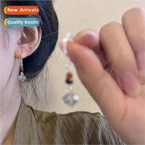 Retro ethnic earrings 2023 new tide feeling new Chinese smal