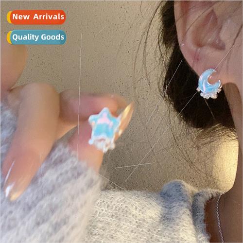 Dreaming Star River Asymmetric star moon pearl earrings new图片