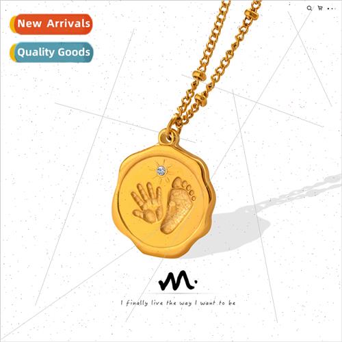 mple palm print footprint zirconia set irregular pendant nec