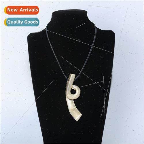 New necklace ladies geometric delicate metal brushed fashion