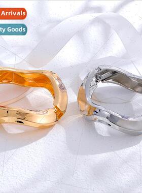 Alloy Open Spring Bracelet Women Europe Seiko Mirror Polishe