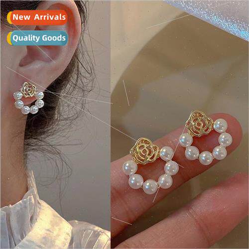 Retro senior camellia pearl circle earrings female ins tide