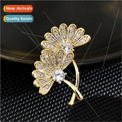 mple lovely ginkgo biloba new exquise brooch high-grade fema