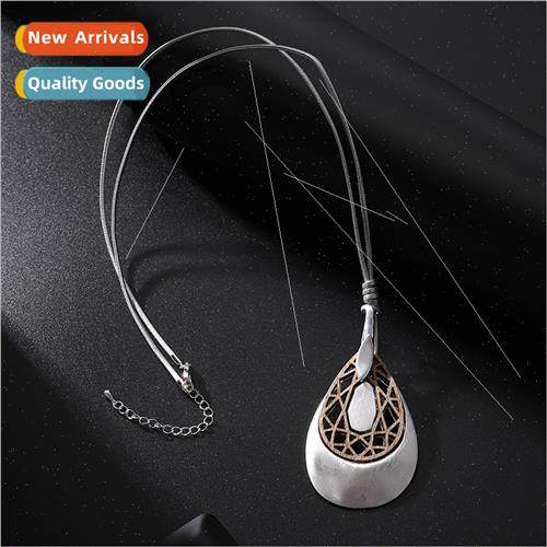 Europe niche fashion color clashing hollowed out water drop