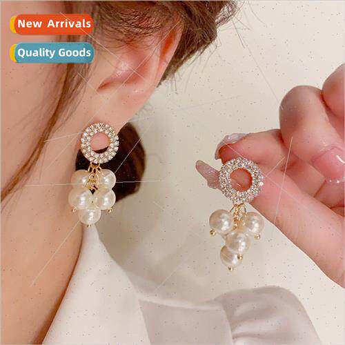 Korea exquise circle hanging pearl string earrings female ni