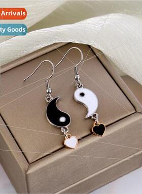 2022 Europe stainless steel ear hooks alloy Taiji fish earri