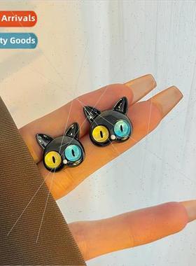 Cartoon quirky heteropupil small monster cat earrings female