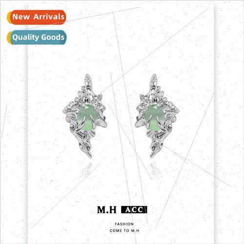 Metal lava green cat eye stone earrings female new Chinese f