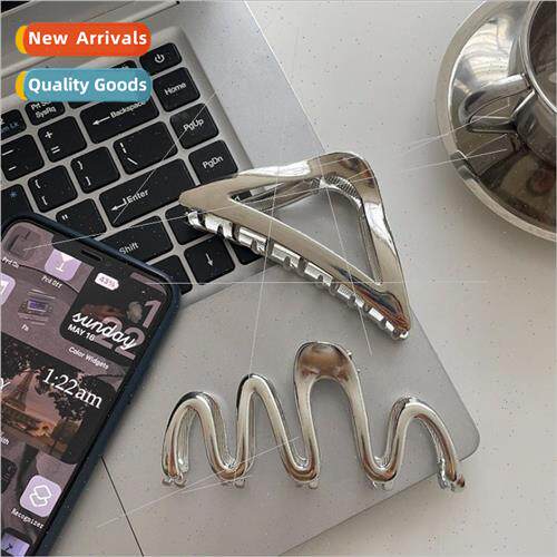 ins cold wind snake metal line hair grab triangle grab clip