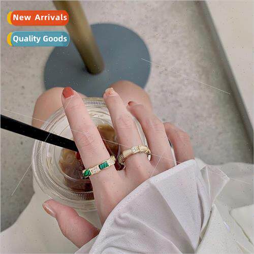 Europe vintage emerald shell open ring female fashion index