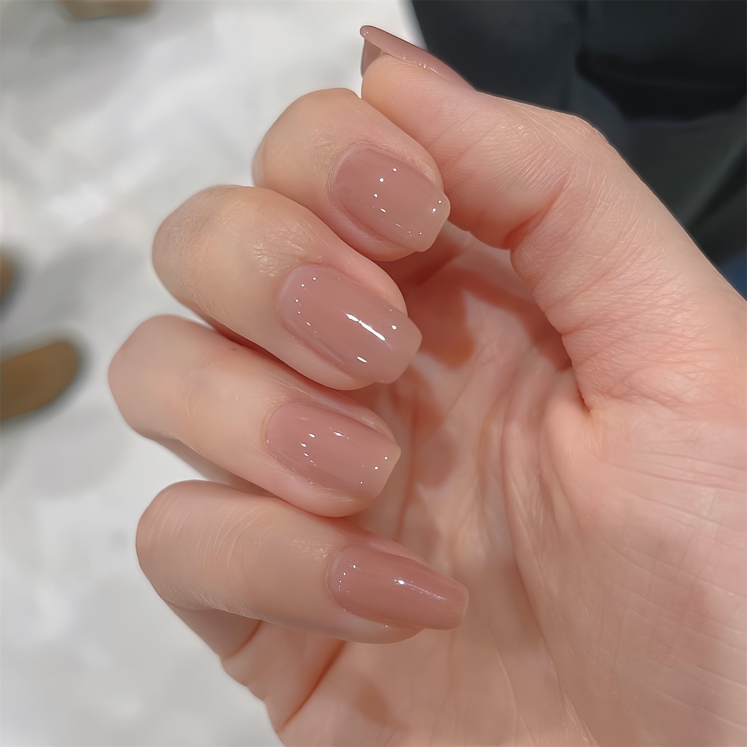 裸色温柔显白穿戴甲短款