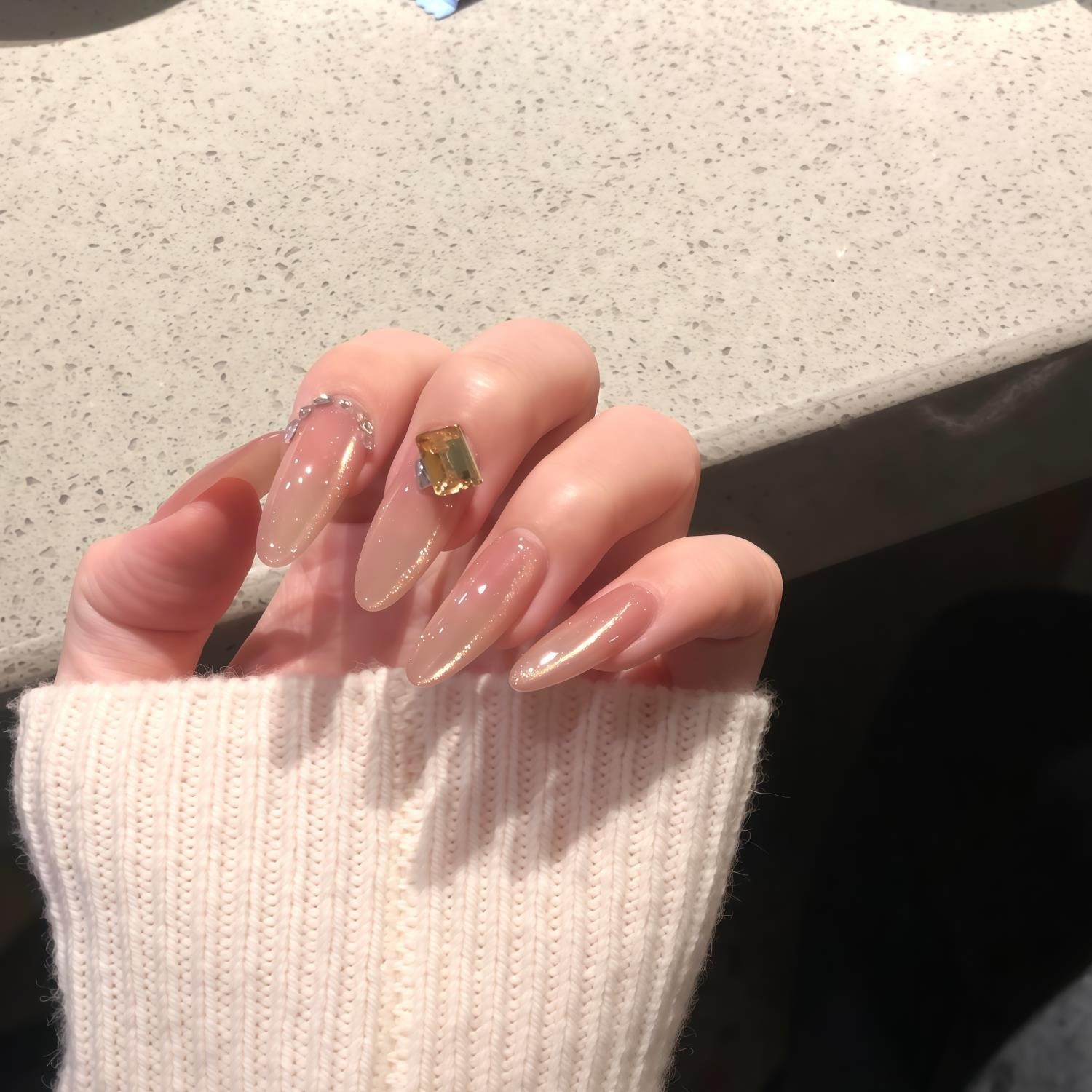 手工裸色美甲猫眼碎钻穿戴甲中长款拍婚纱照杏仁型精致高级感显白