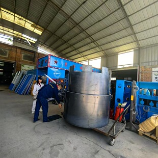 荥阳自动下弹系统枪林弹雨气炮枪真人CS游乐炮枪游乐射击游戏设备